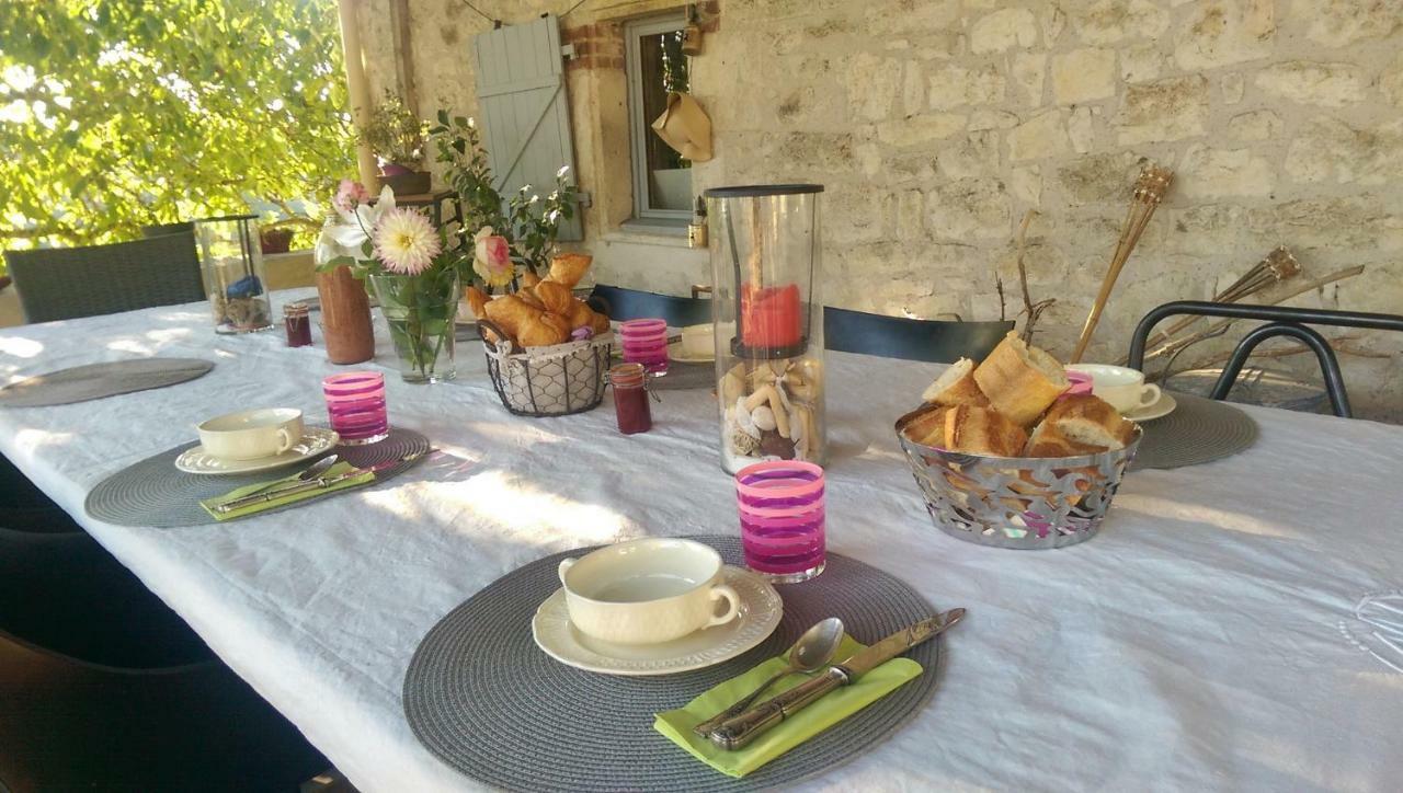 Maison de vacances Le Mas des papillons Fargues  Exterior foto